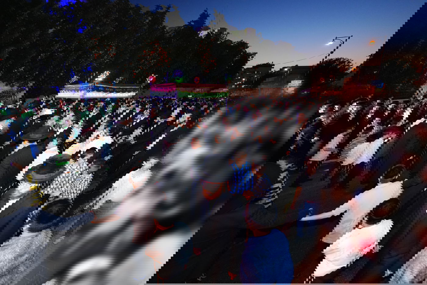 מוסדות 'דרך אמונה' הכניסו את ספר התורה לחדרו של מרן זיע"א