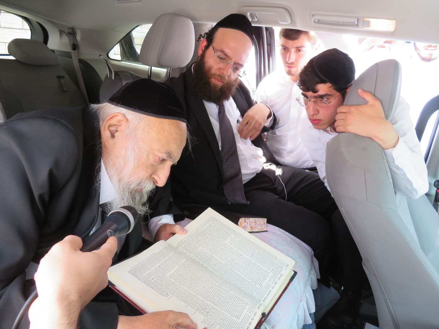 הגר"א סופר, אתמול