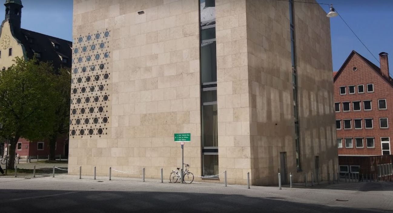 בית הכנסת של אולם