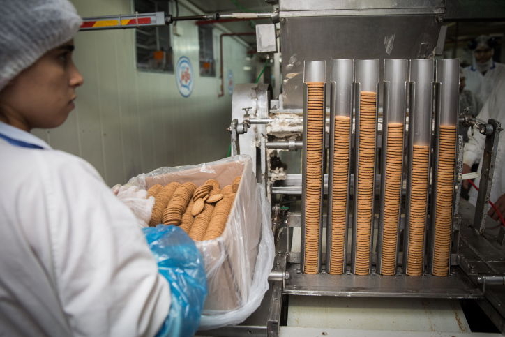 ייצור קרמבו במפעל פלדמן, ארכיון