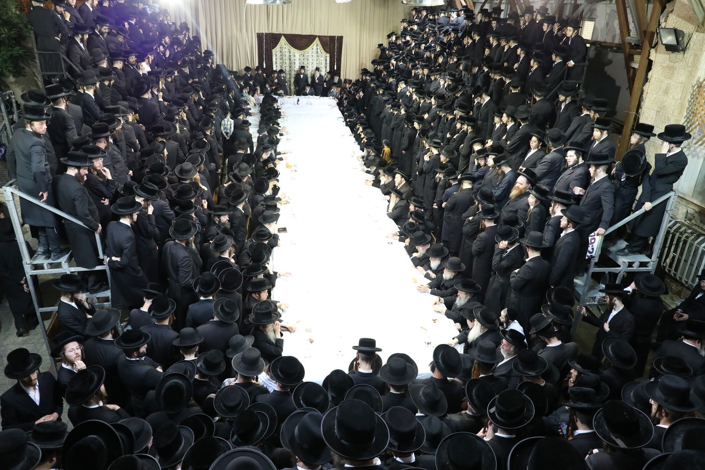 יארצייט בפינסק קרלין; האדמו"ר נשא דברים