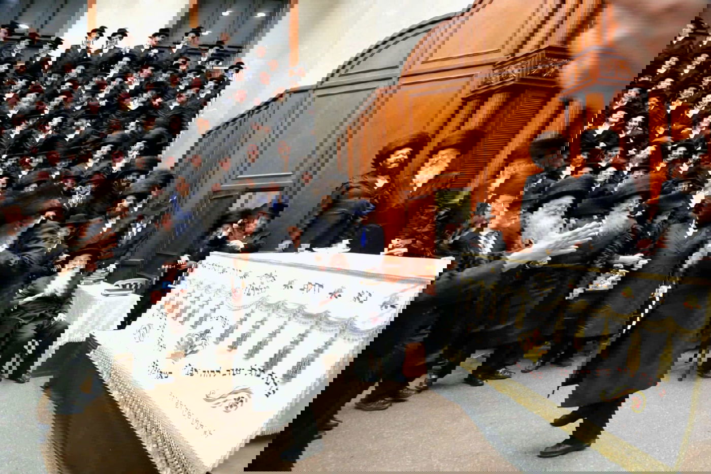 בסאדיגורה חגגו את נישואי אחיו הצעיר של הרבי - מרחוק