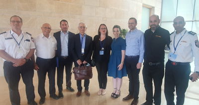 יו"ר הוועדה, עידית סילמן וד"ר אפלבאום לאחר אישור החוק