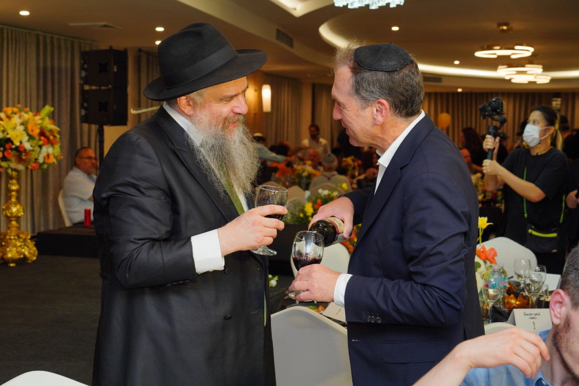 תיעוד מחשמל: עוצמה יהודית בבירת תאילנד