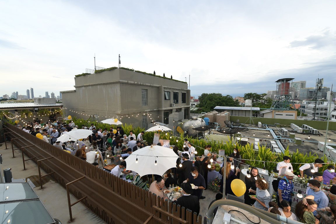 תיעוד מחשמל: עוצמה יהודית בבירת תאילנד