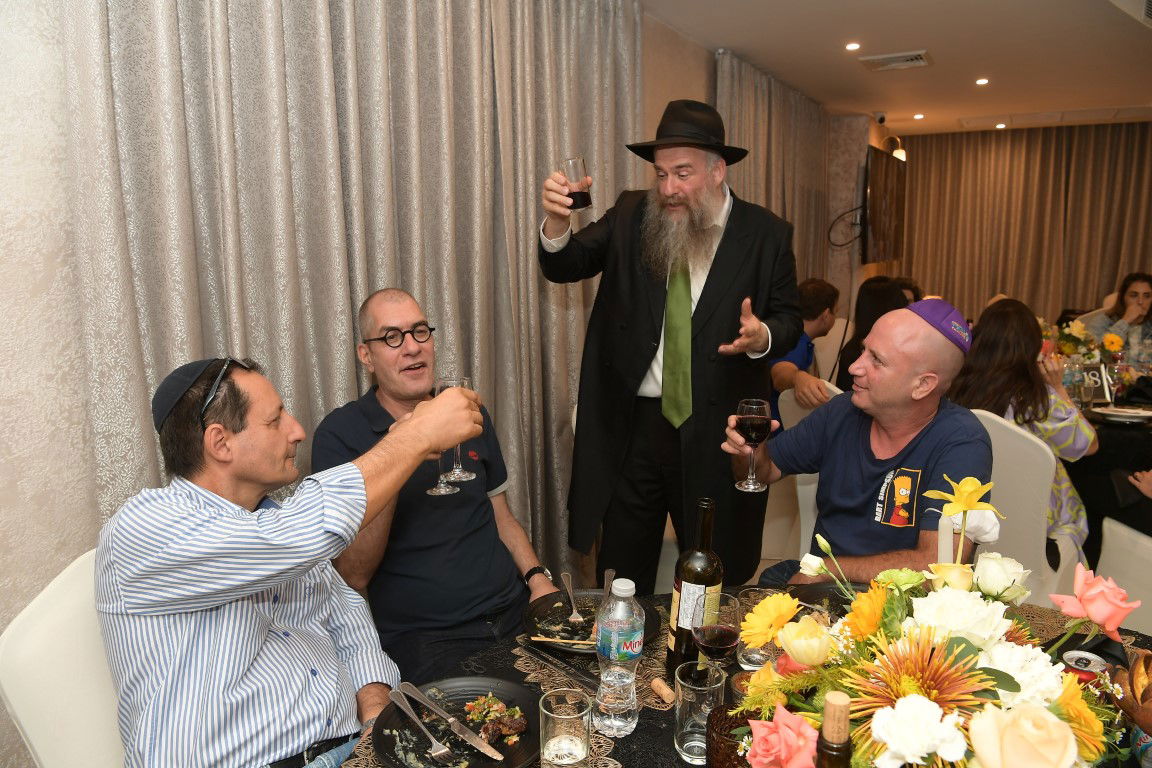 תיעוד מחשמל: עוצמה יהודית בבירת תאילנד