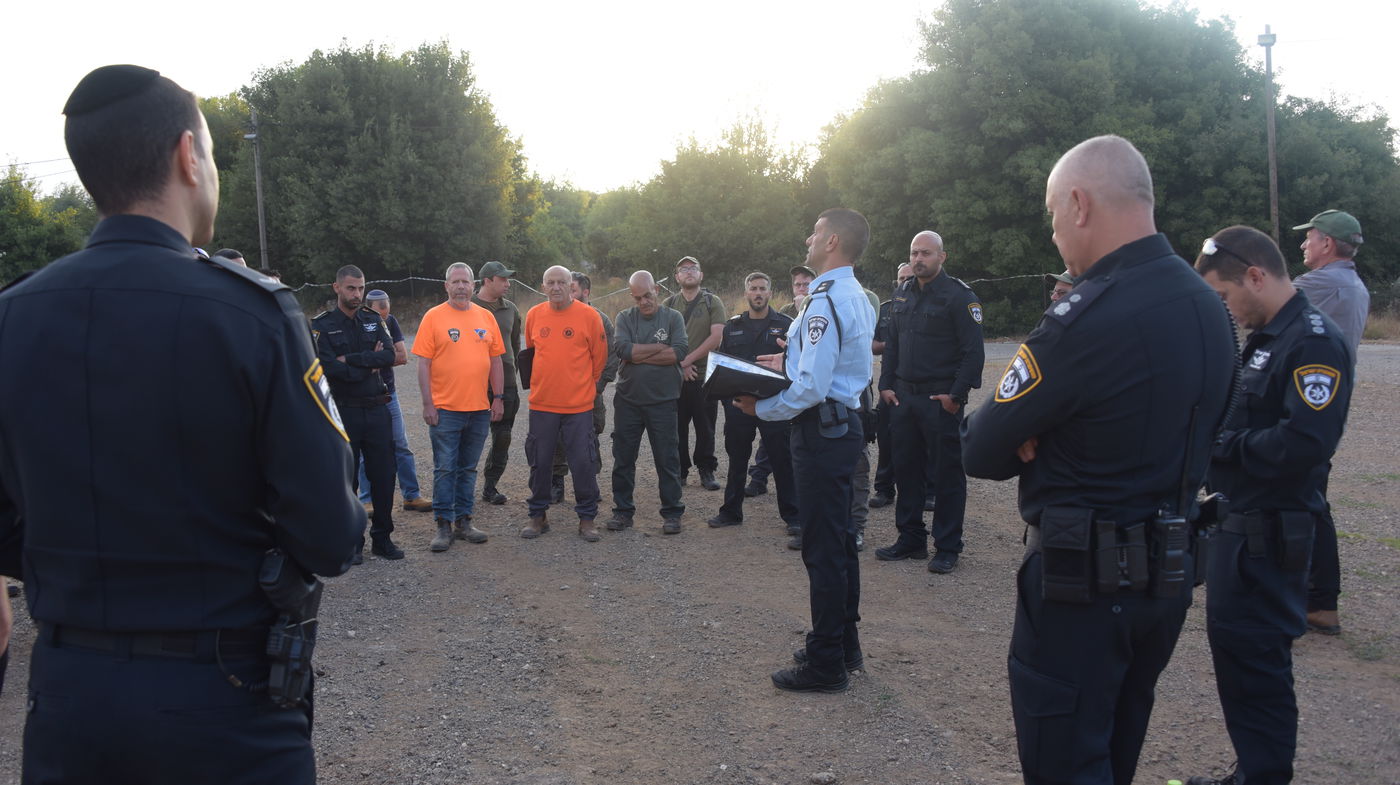 מאות שוטרים יצאו לחפש את מוישי • תיעוד
