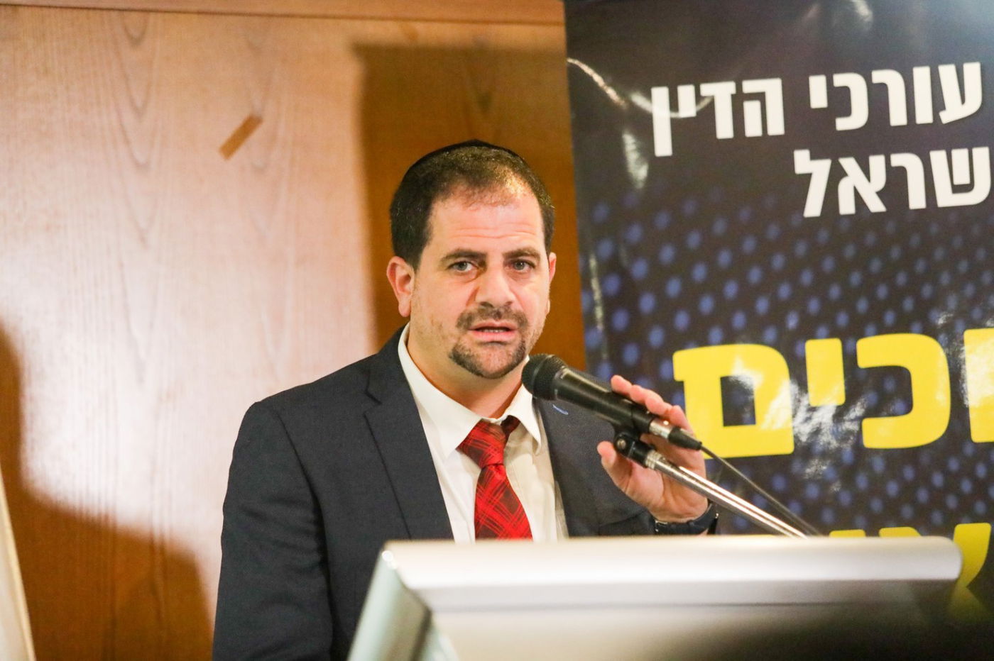 "תמיד יש את הדילמה בין קבלת החלטות מהירות, והרגשה של איש עסקים חזק שיודע לקחת סיכונים תמורת סיכויים", מדגיש ויצמן