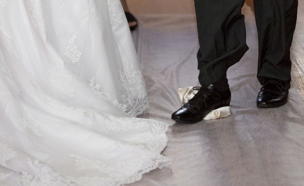 על המדריך להיות מקצועי שיהיה נח לדבר אתנו על עניינים רגישים