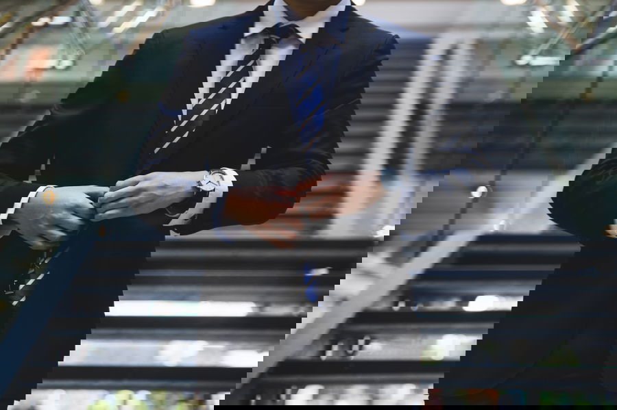 "בקרוב אצלך, בקרוב אצלך"; הרווקים המתבגרים שוברים שתיקה