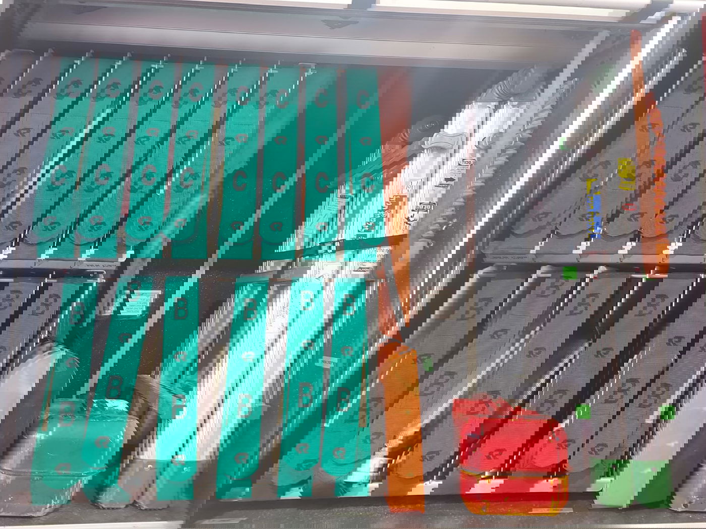 20 מטר לצינור מים. ניתן למלא מים מעמדות המים הפזורות ברחובות ברחבי הערים. הכבאית תמיד תהיה מלאה, מוכנה לכל תרחיש