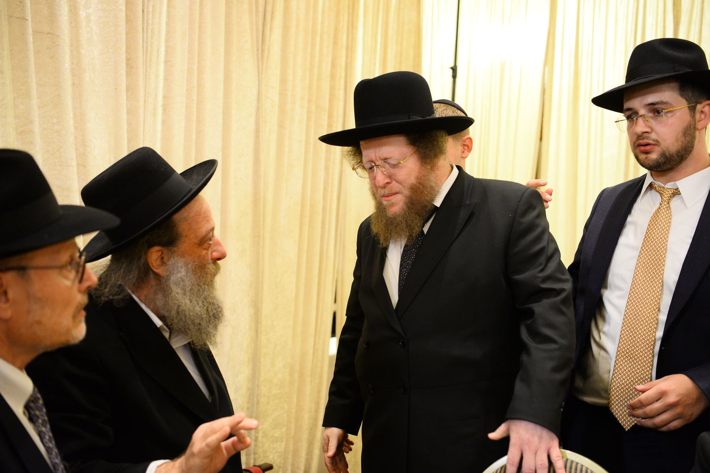 חתונת הענק לבנו של הגרש"ב סורוצקין • צפו