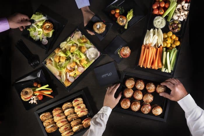 מגשי אירוח לאירועים