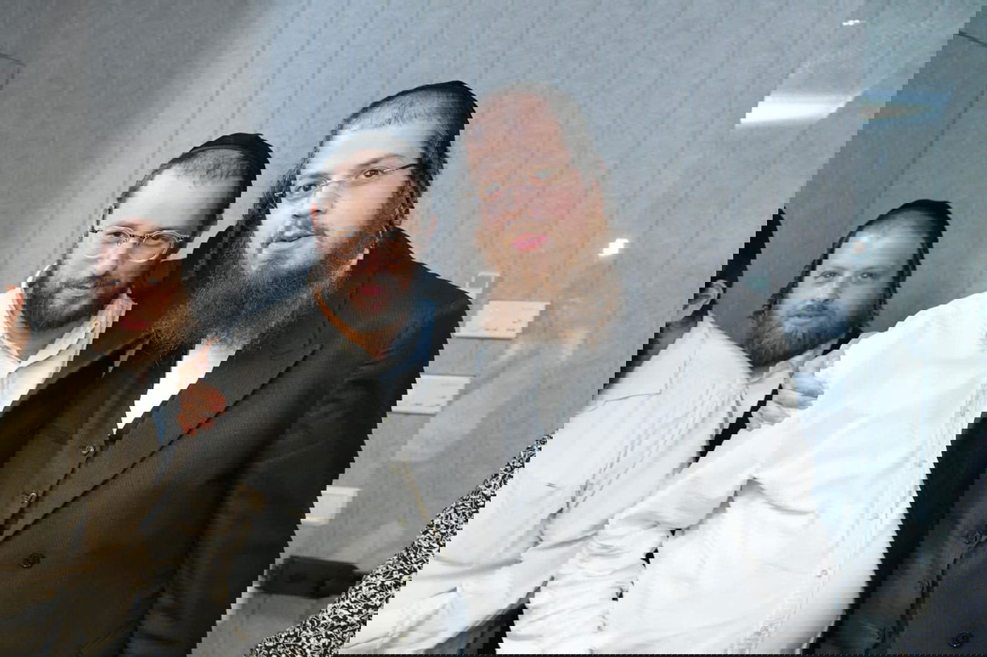 בטקס חגיגי נחנך בית 'גיל-גרופ' החדש: רבנים, ח"כים ואנשי תקשורת הגיעו לברך