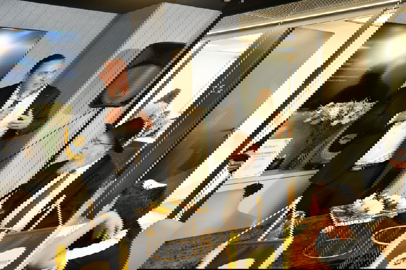 בטקס חגיגי נחנך בית 'גיל-גרופ' החדש: רבנים, ח"כים ואנשי תקשורת הגיעו לברך