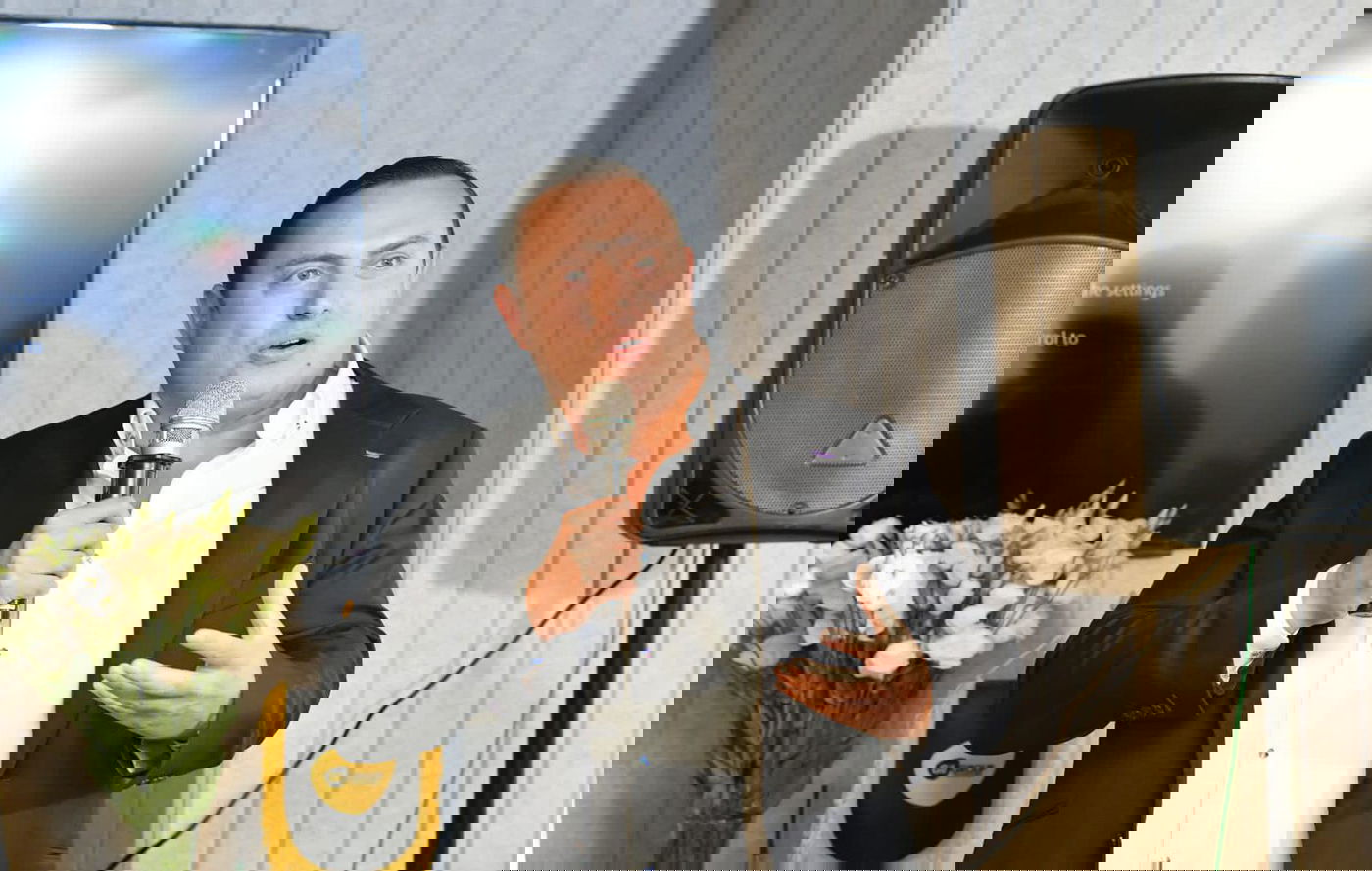 בטקס חגיגי נחנך בית 'גיל-גרופ' החדש: רבנים, ח"כים ואנשי תקשורת הגיעו לברך