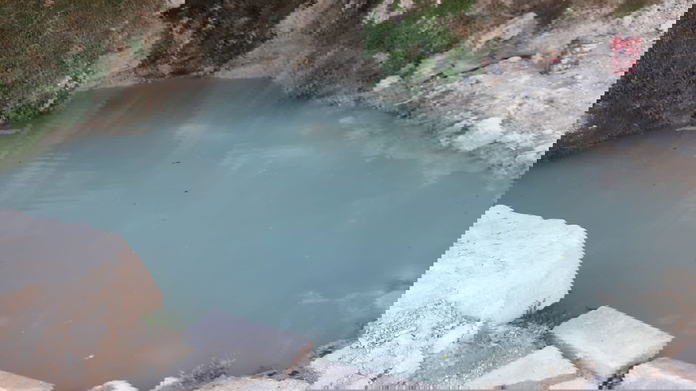 סוער בבירת הגליל: מעיין חדש התגלה בצפת • צפו