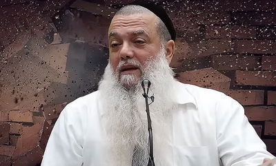 השמחה מפוצצת את החומות • שיעורו של הרב יגאל כהן