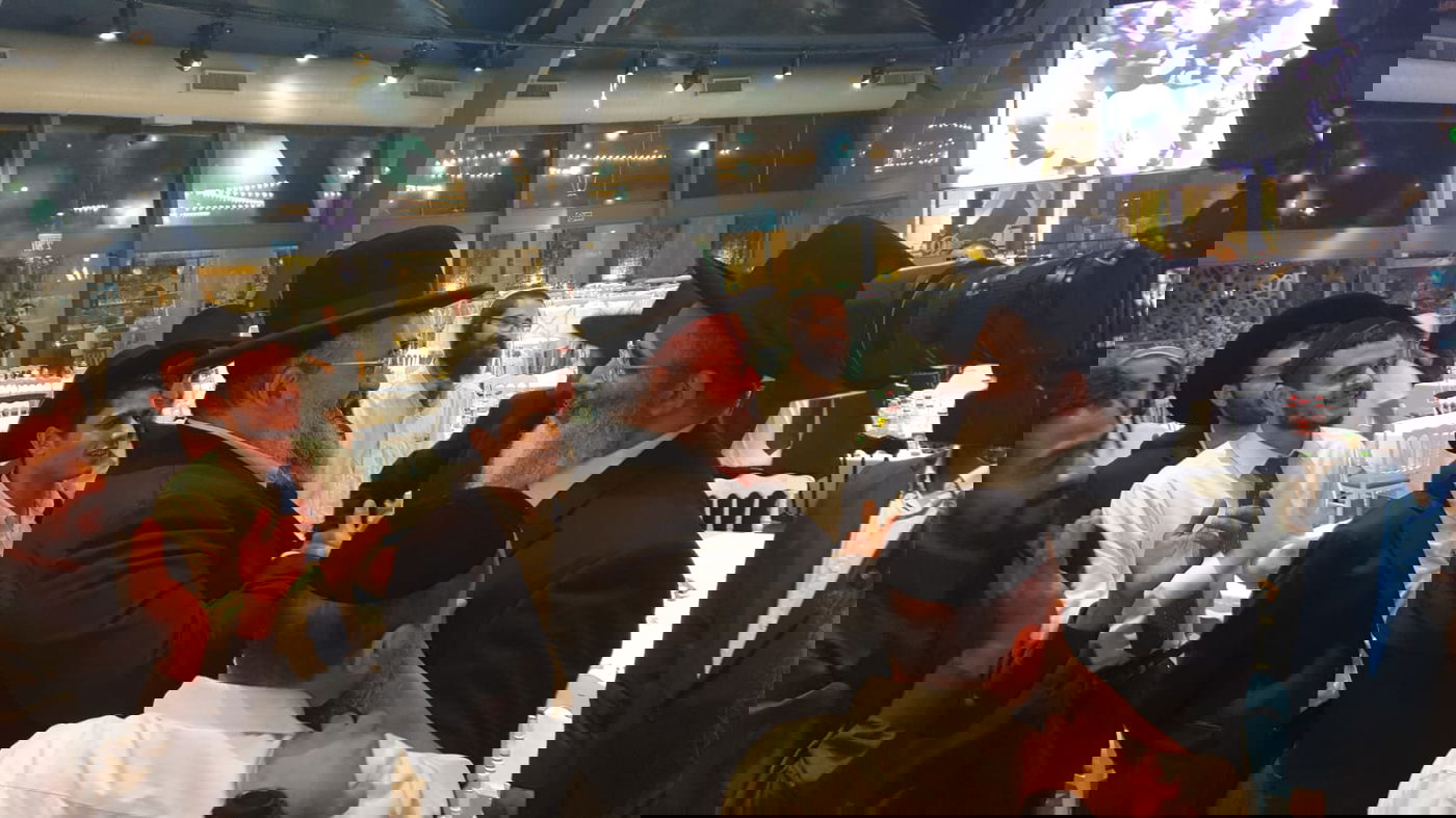 תיעוד מרהיב משמחת בר המצווה לבניו של הגה"צ רבי ישראל אברג'ל