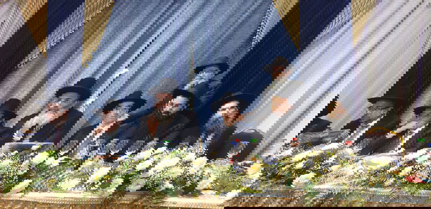 תיעוד מרהיב משמחת בר המצווה לבניו של הגה"צ רבי ישראל אברג'ל