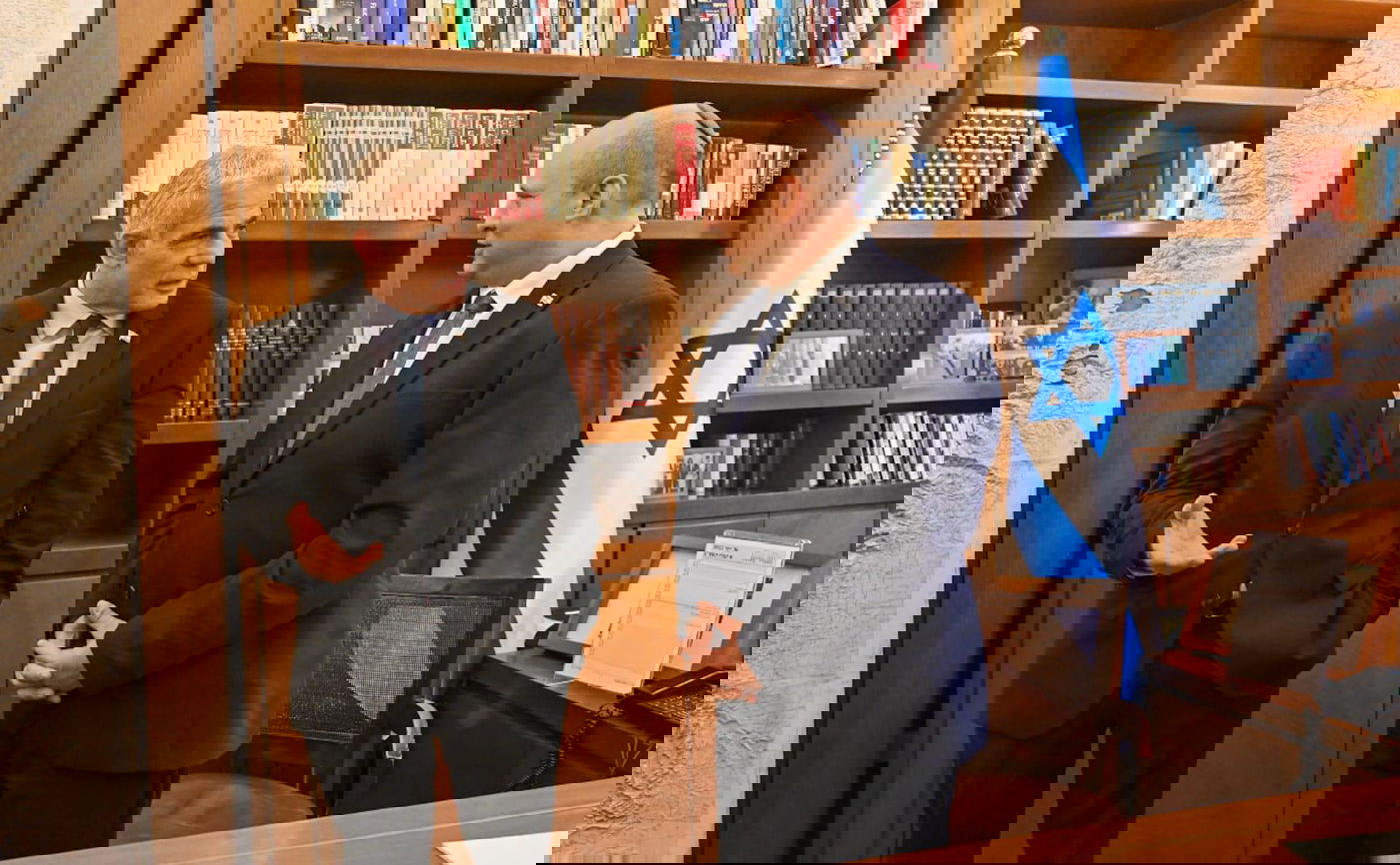 בנט ללפיד בטקס החילופים: "תשמור על המדינה"