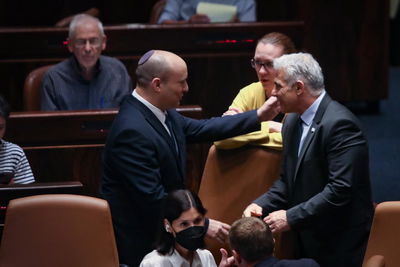 ראש הממשלה היוצא וראש הממשלה הנכנס