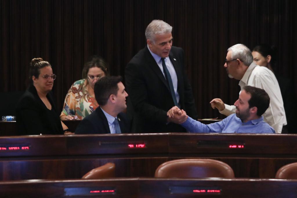 יאיר לפיד. מהלילה: ראש ממשלת ישראל