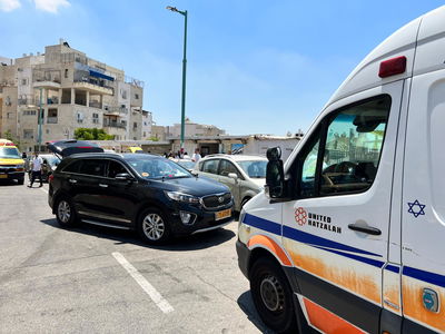 הכוננים בהחייאה ברחוב רש"י באלעד