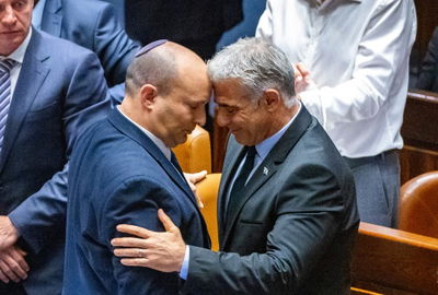 בנט ולפיד, היום במליאת הכנסת