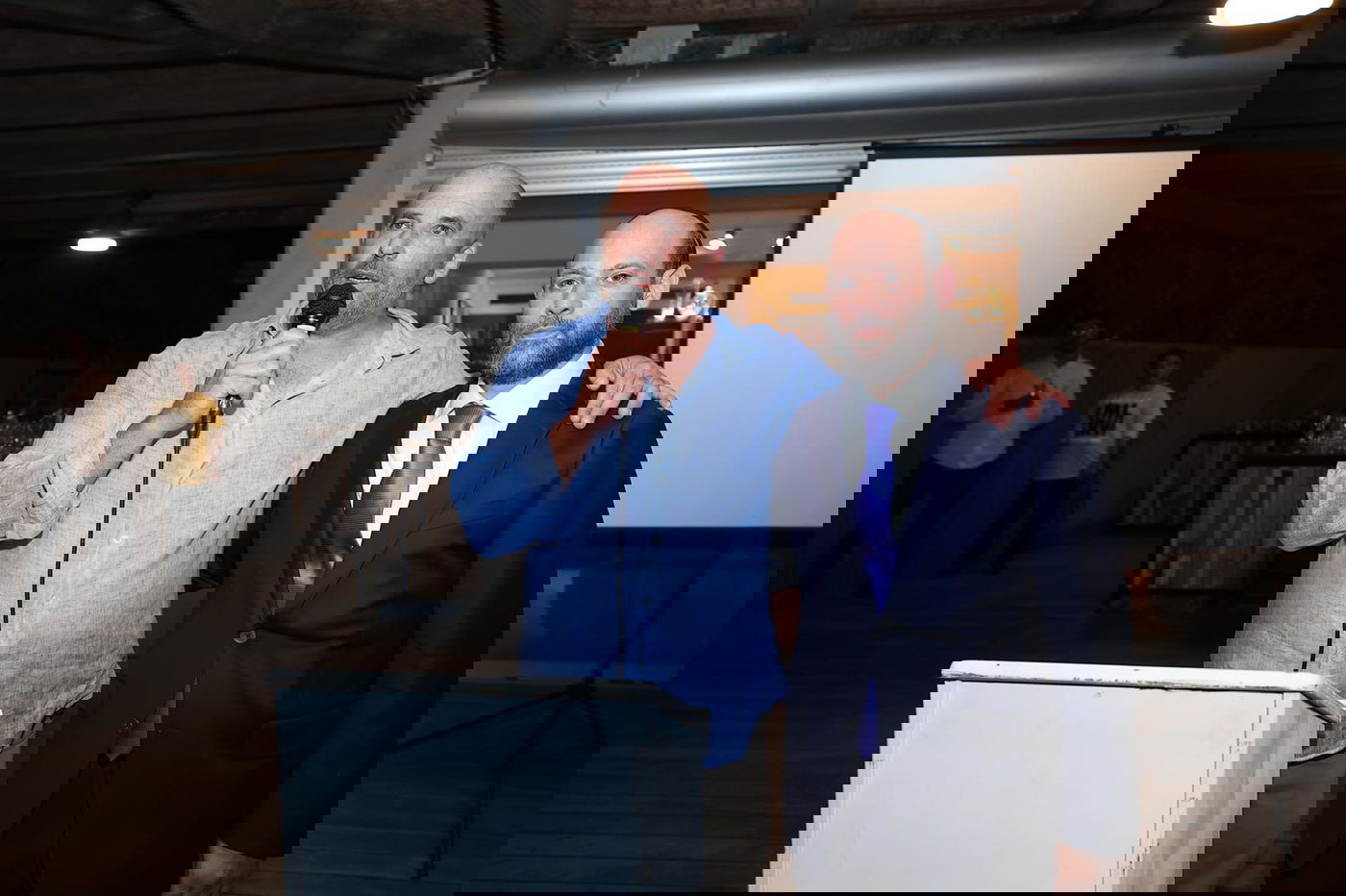 היועץ הרפואי יוסי ערבליך קיבל פרס; כולם באו לחגוג לו