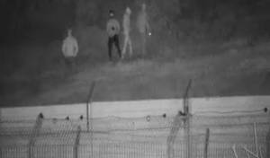 חציית גדר אבטחה. אילוסטרציה