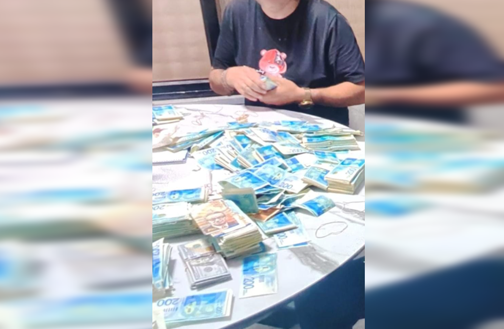 חלק מהשטרות שנתפסו