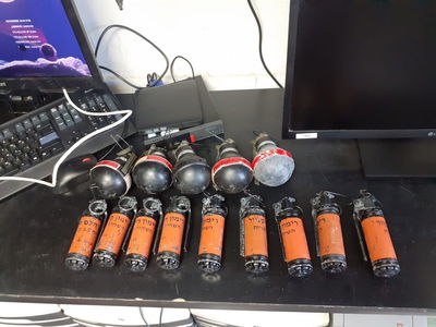 הרימונים שנמצאו בשכונה