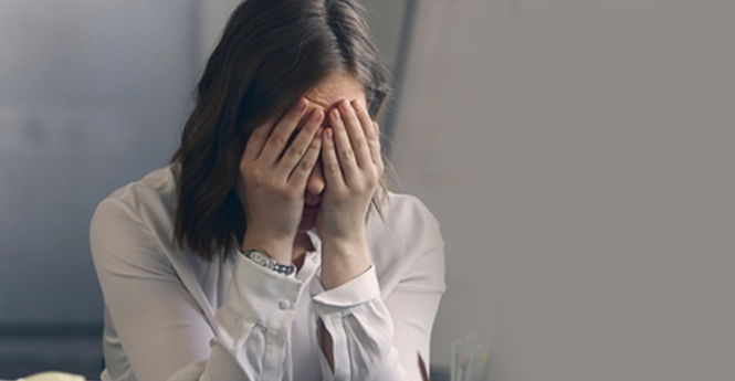 "מספר ימים לפני חג השבועות מרדכי נכנס הביתה וקרס על הרצפה לעיני ולעיני הבן הקטן שלי"