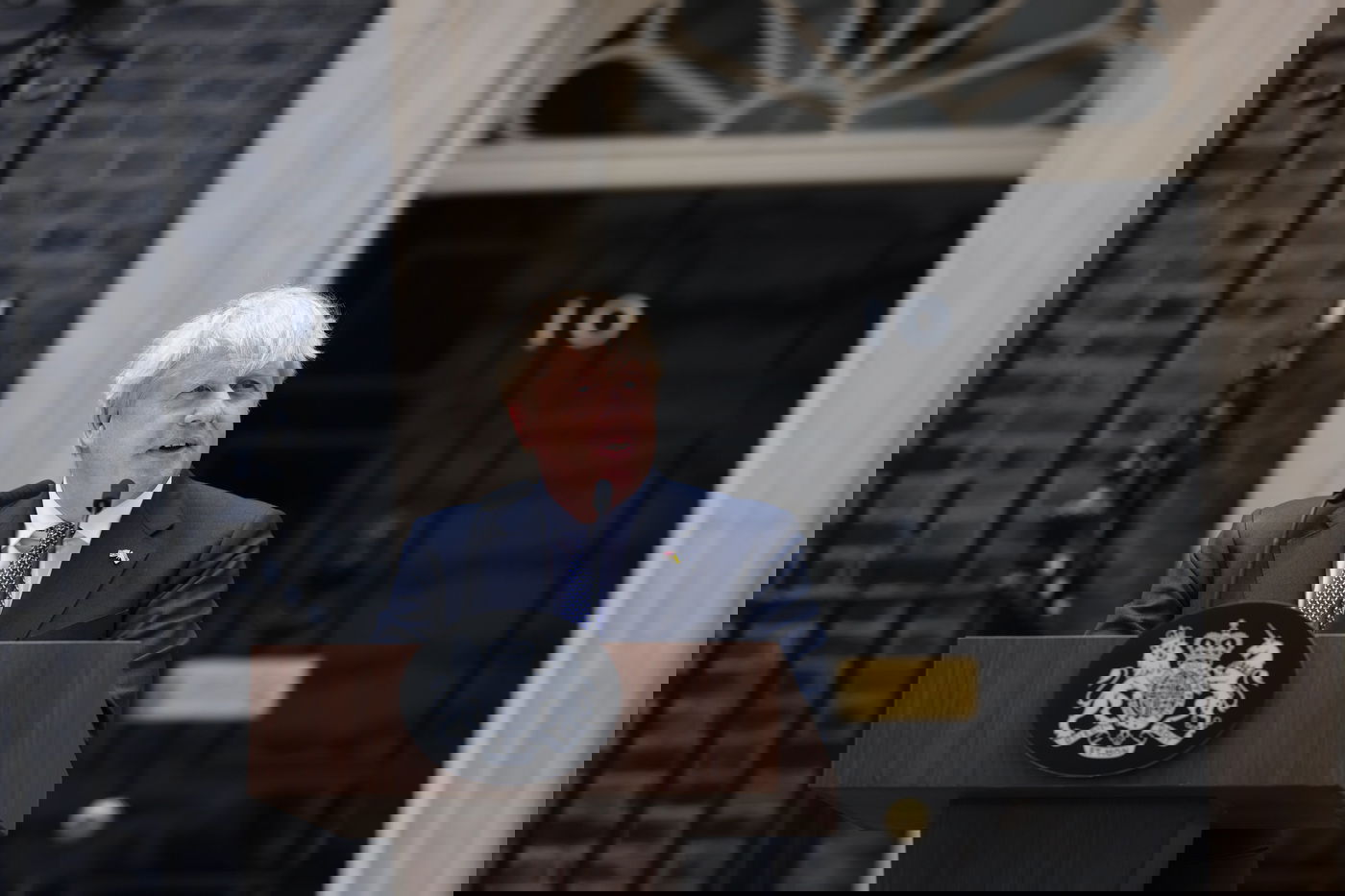 קצר מידי וסיום טרגי: ג'ונסון, האיש והפיזור // ציקי ברנדוין