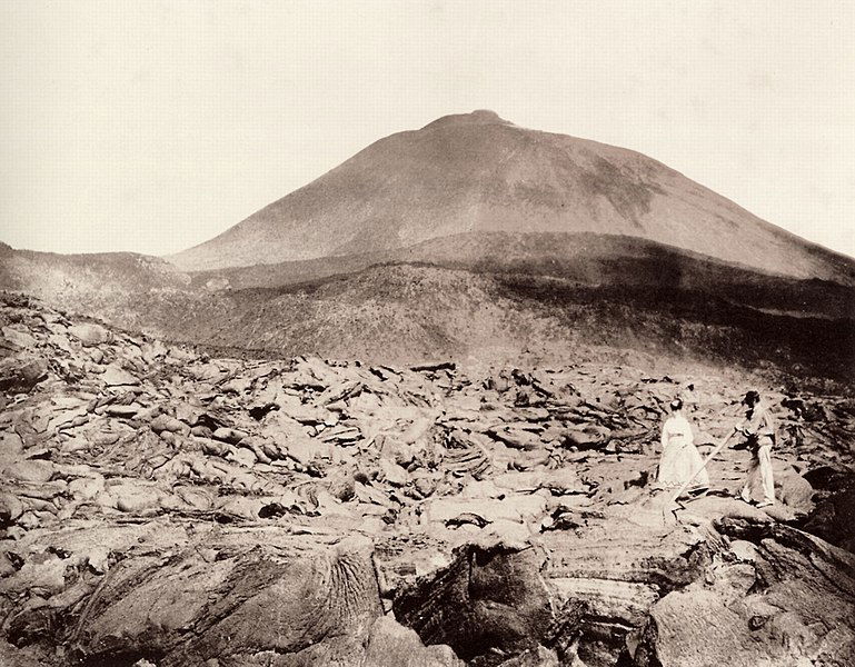 שאריות לבה מהתפרצות הר הגעש וֵזוּב. נאפולי, איטליה