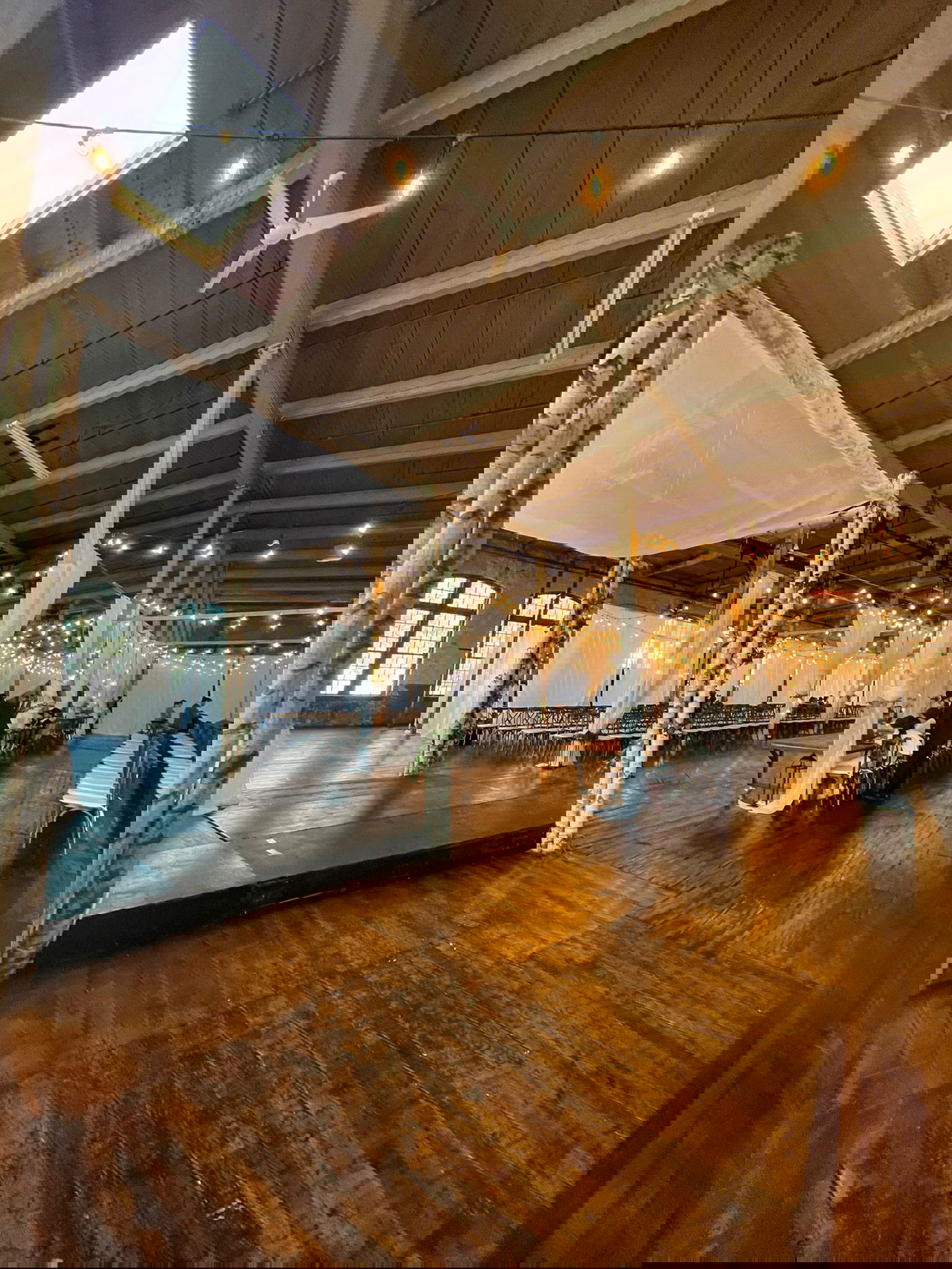 הזמר החסידי מיילך קהאן התחתן בגיל 53