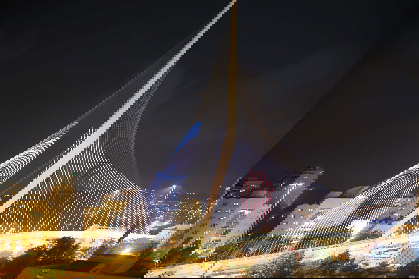 כך מזדהים בירושלים עם רצח ראש הממשלה לשעבר של יפן