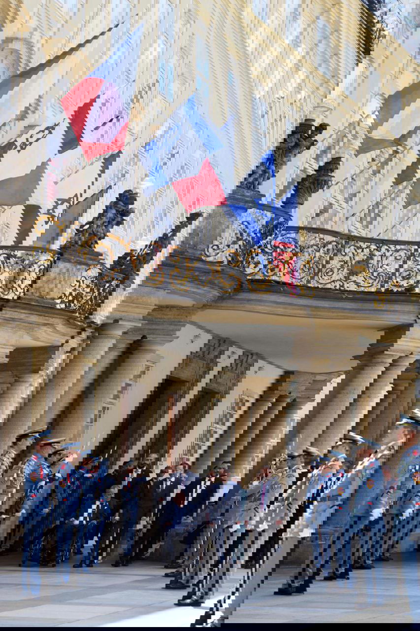 כך הנשיא יצחק הרצוג התקבל בצ'כיה • צפו