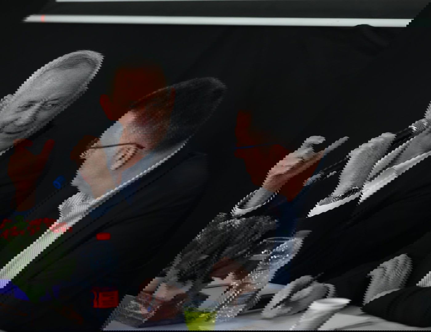 גנץ וסער, היום