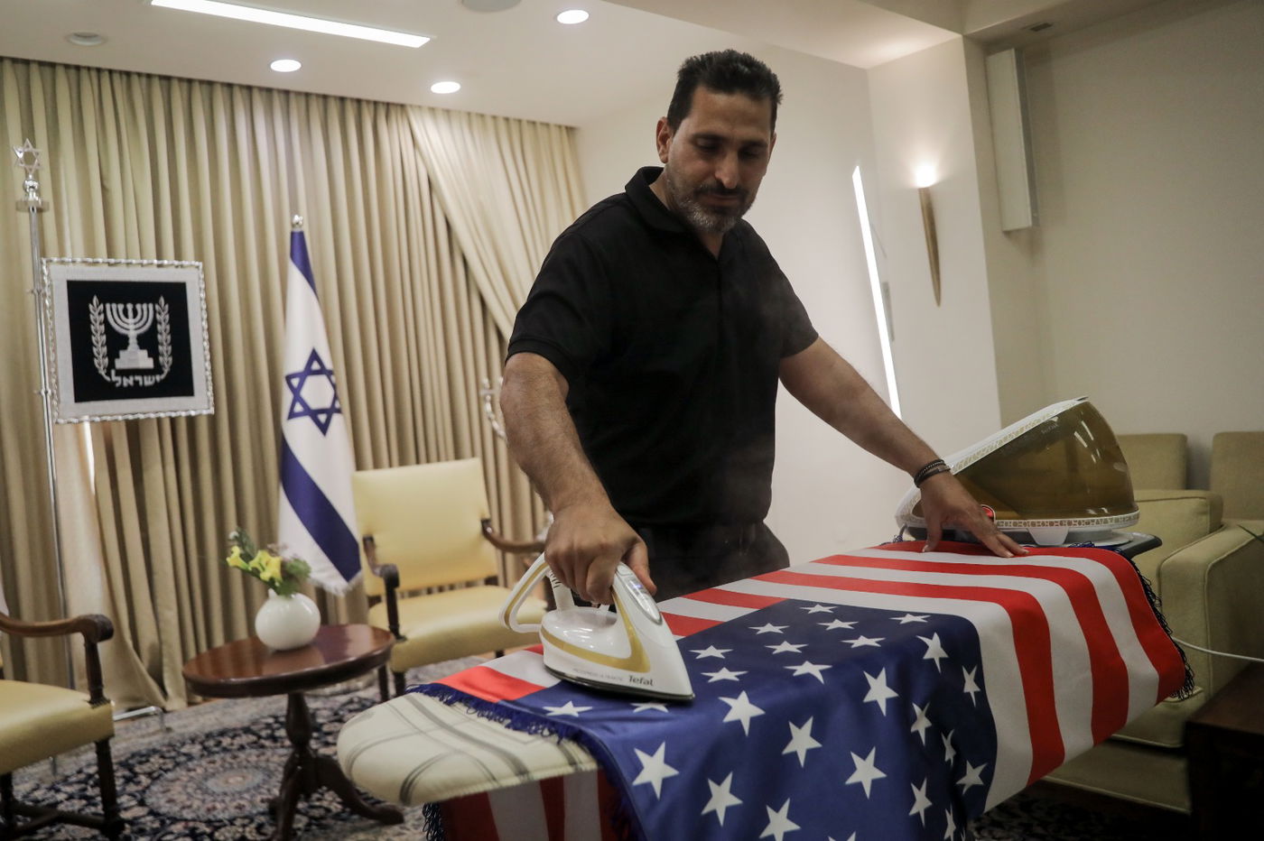 תיעוד: בית הנשיא נערך לביקור הנשיא ביידן