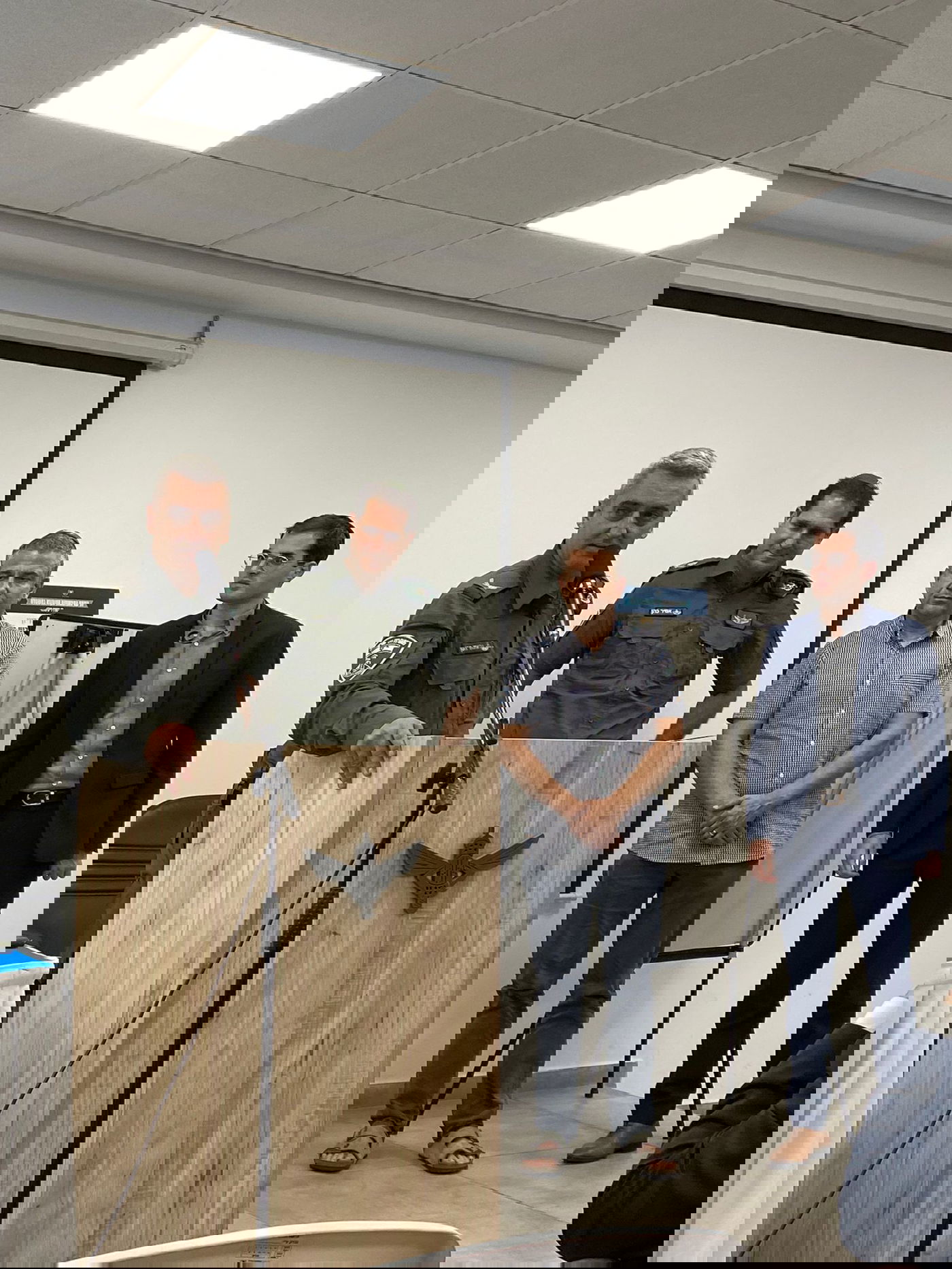 בבסיס המסווג: הכנסת ספר תורה לזכר מרן הגר"ח קנייבסקי זצ"ל