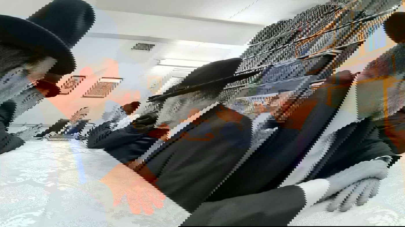 ח"כי 'דגל' במעונו של ראש הישיבה הגר"ג אדלשטיין