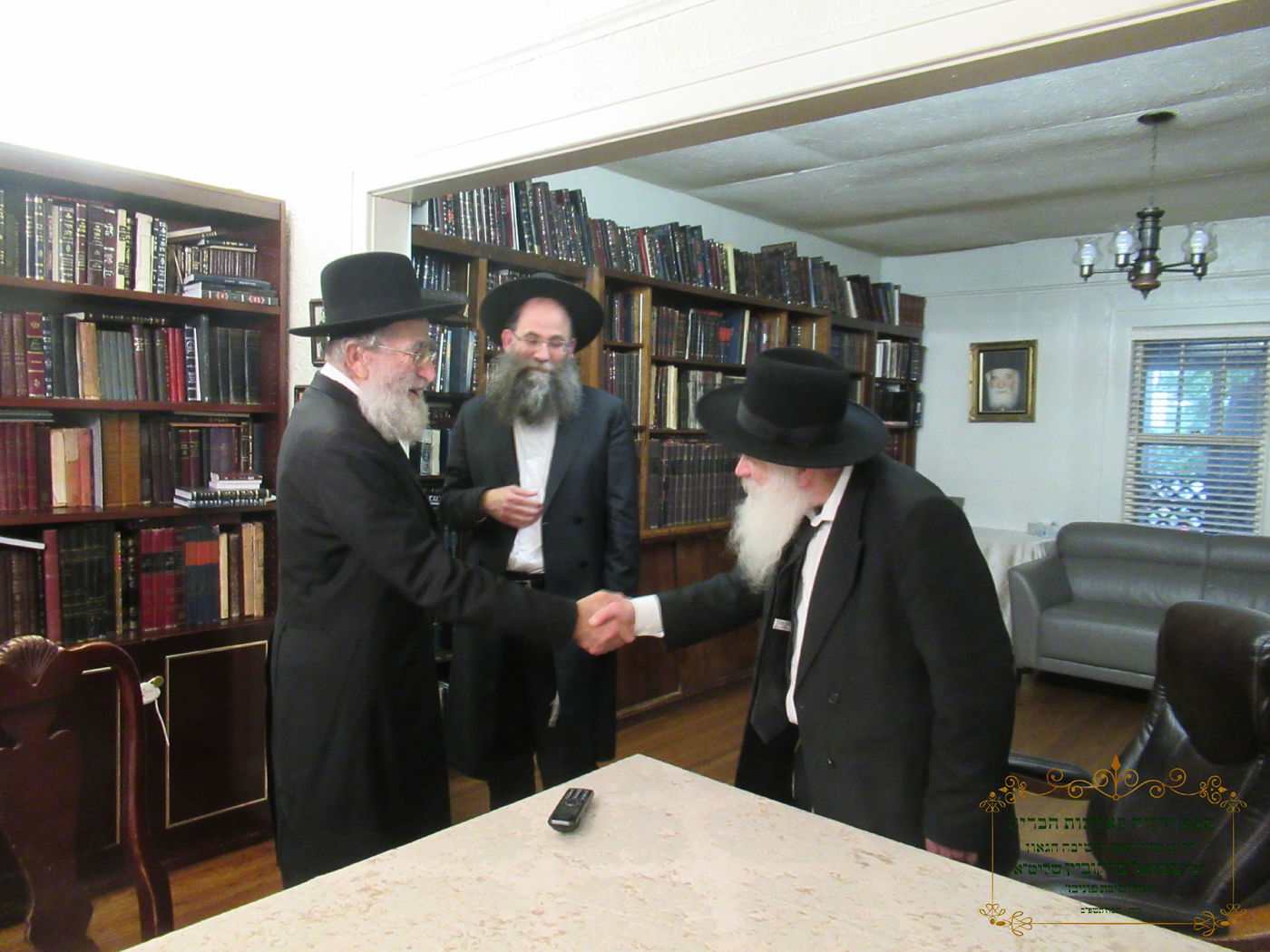 המסע של ראש ישיבת פוניבז' לארה"ב • צפו