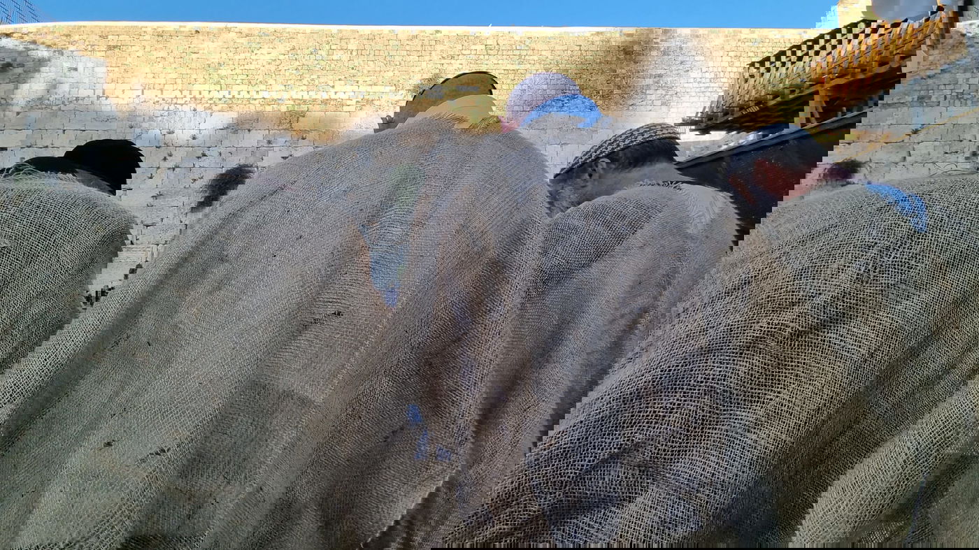 צאת הצום ברחבת הכותל המערבי • תיעוד