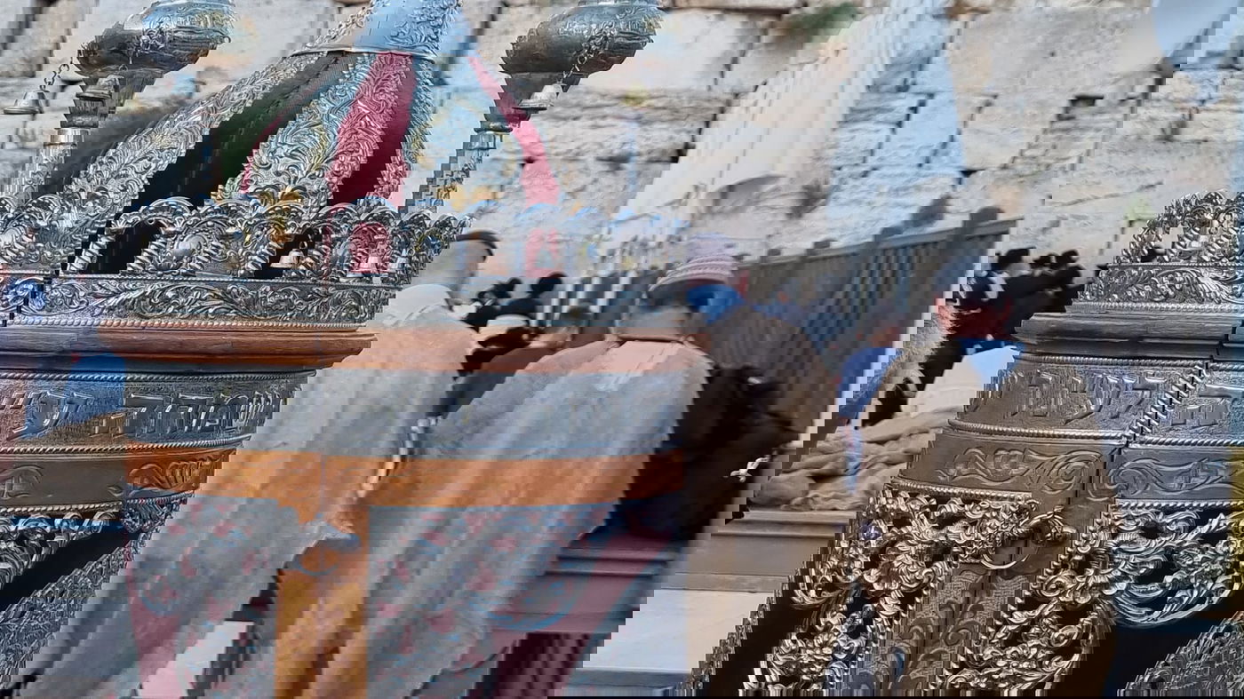 צאת הצום ברחבת הכותל המערבי • תיעוד