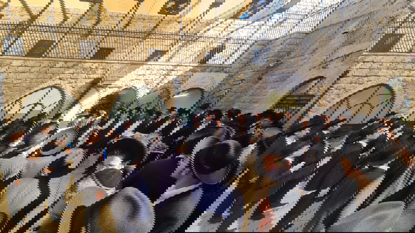 "מאוחדים סביב מוישי"; הרבנים הראשיים חיזקו את ההורים