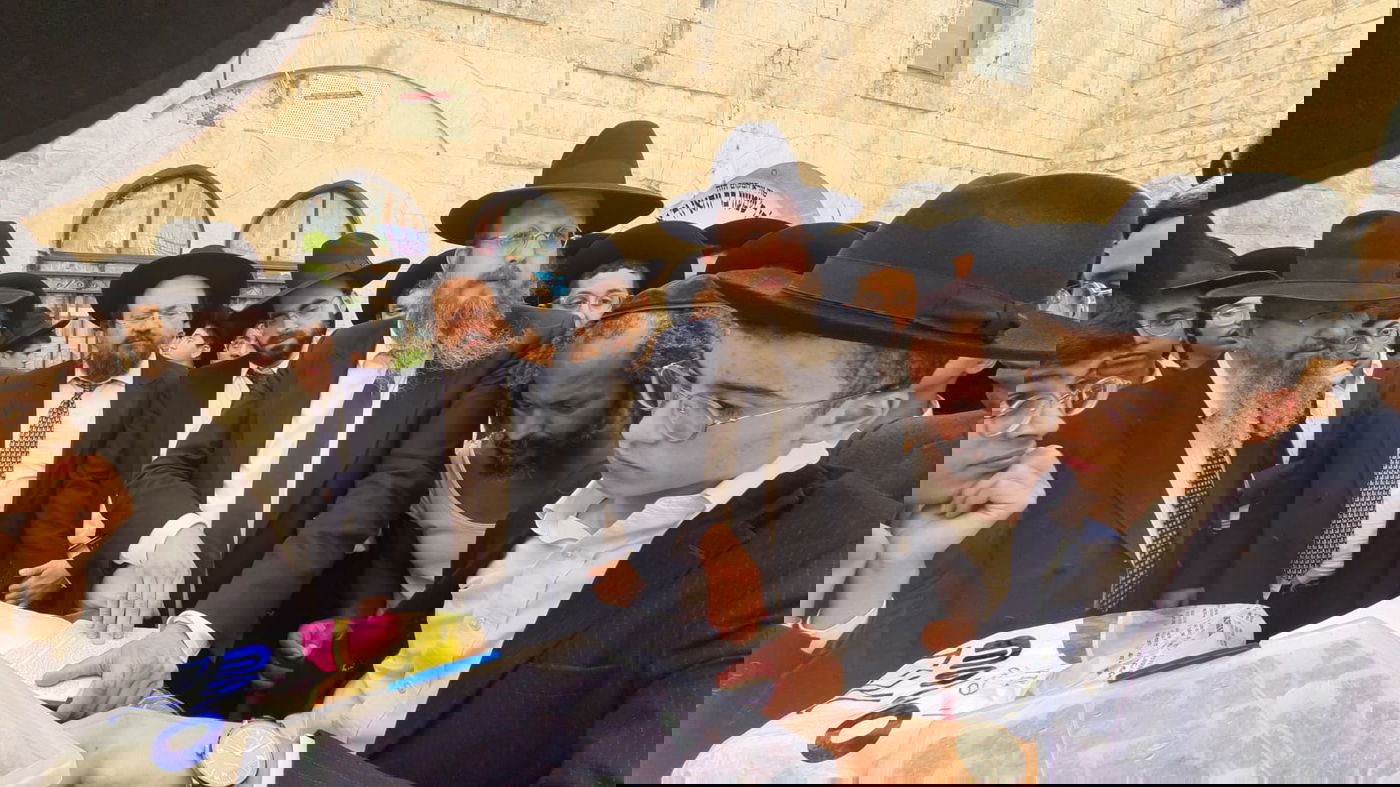 "מאוחדים סביב מוישי"; הרבנים הראשיים חיזקו את ההורים