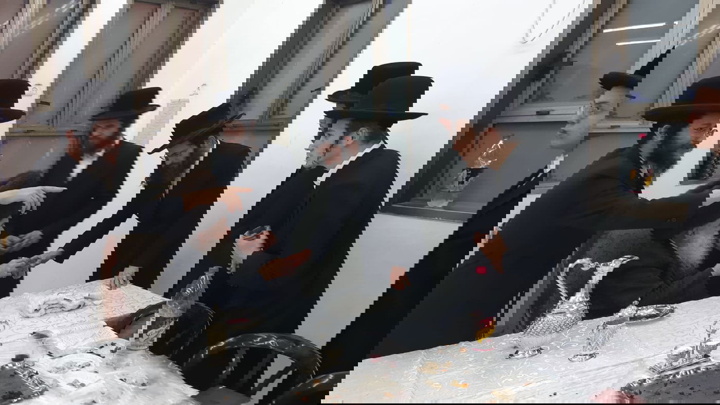 האדמו"ר מבוטושאן ציין את הילולת האדמו"רים