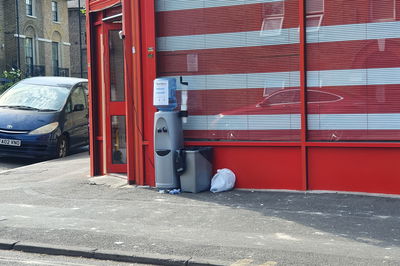 קידוש השם בלונדון: מים קרים בחום הגדול